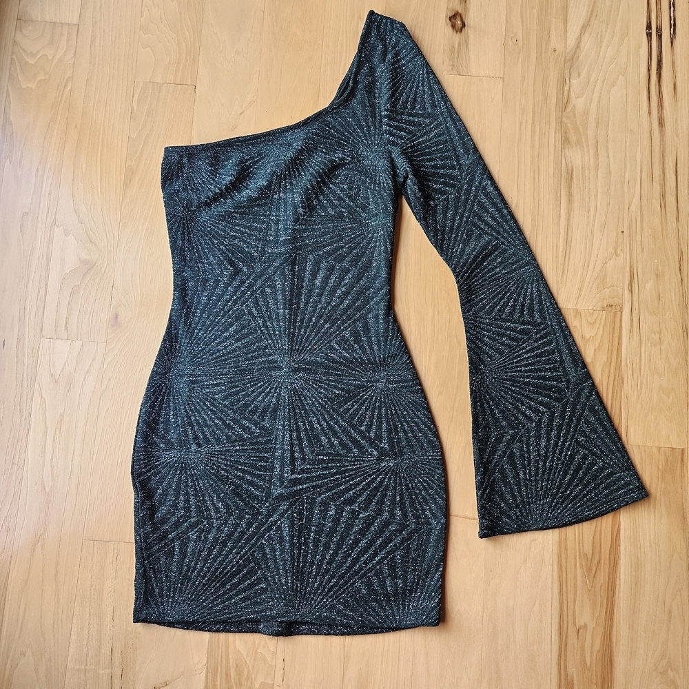 Windsor One-Shoulder Glitter Dress in Hunter Green Small